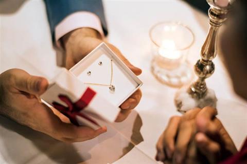 کادو برای سالگرد ازدواج